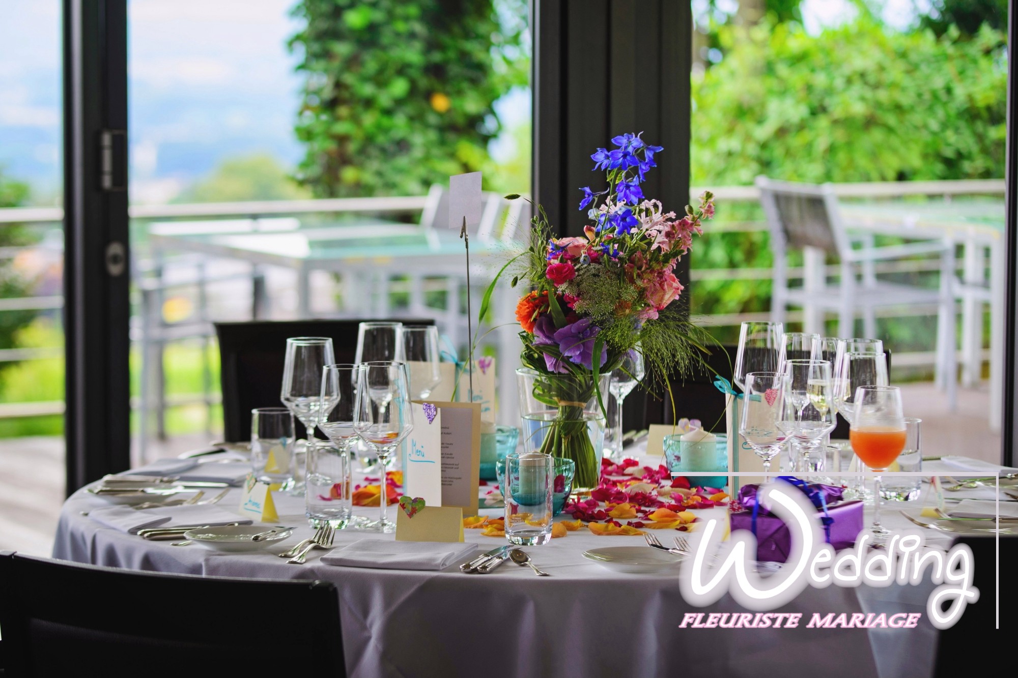 DÉCORATION FLORALE DE VOTRE SALLE POUR MARIAGE champetre